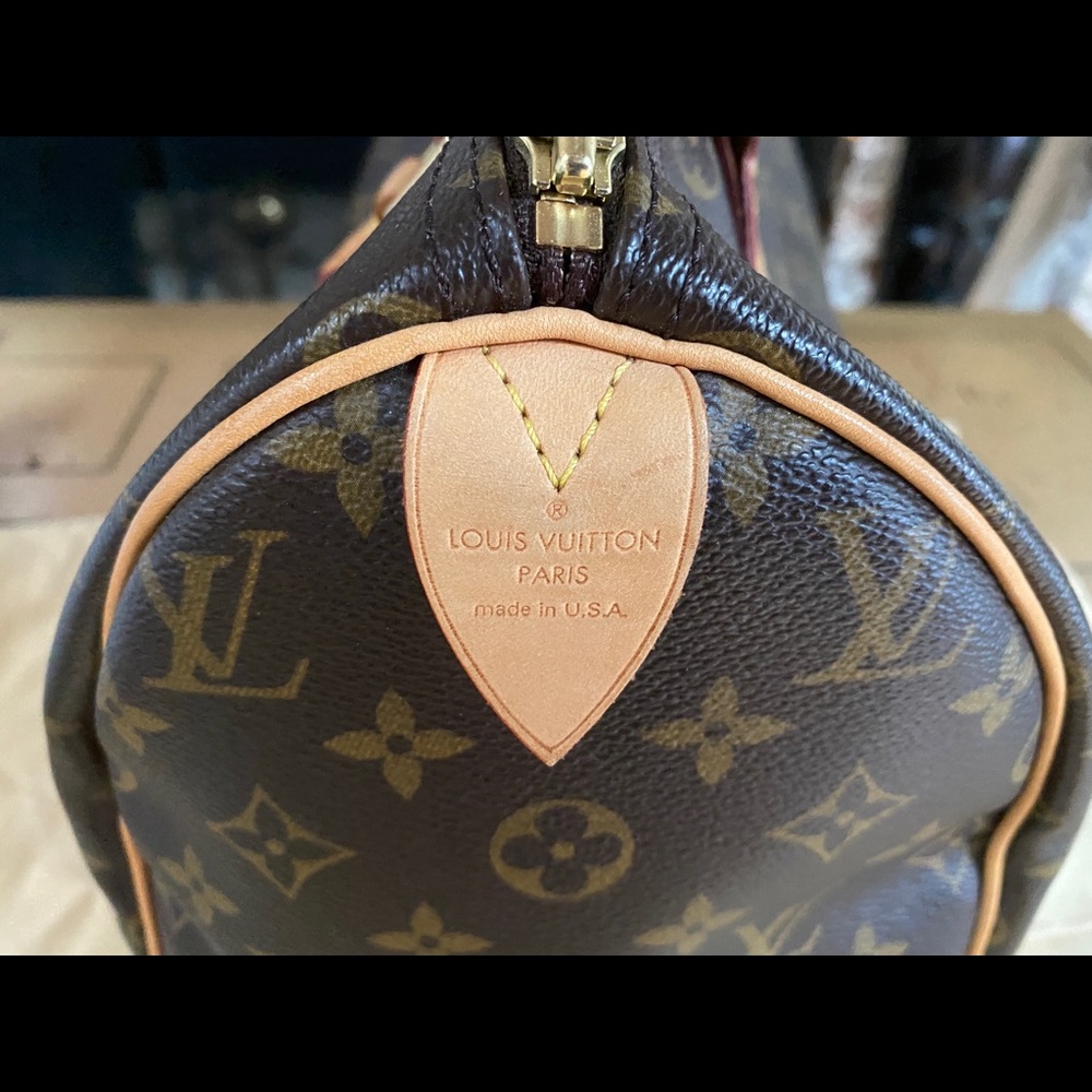 AUTHENTIC Louis Vuitton Monogram Speedy 30 - Picture 8 of 16